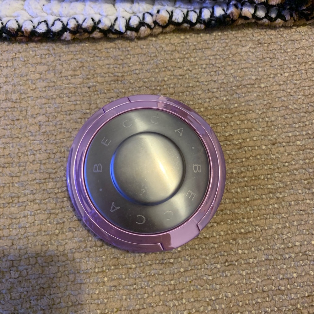 Becca Lilac Geode Highlighter